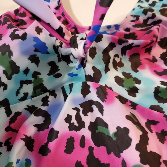 Multi-Colored Leopard Print Halter Top Swimsuit size XL - Picture 7 of 16